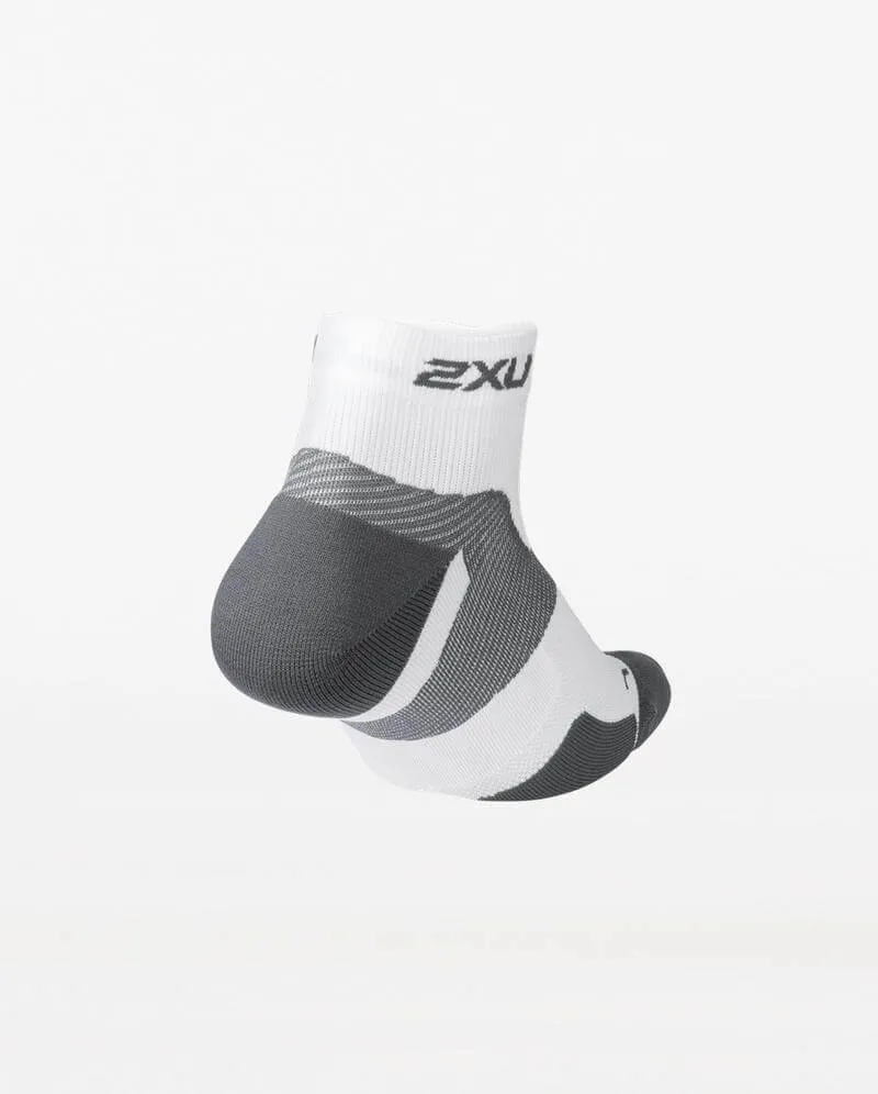 2XU Vectr Cushion 1/4 Crew Socks - White/Grey