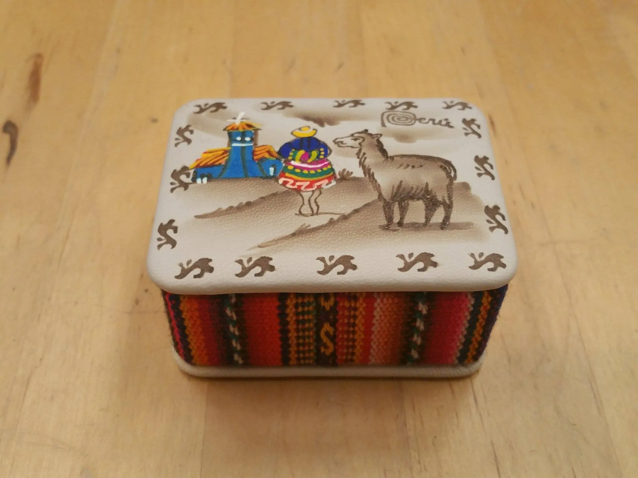 Alpaca Scene Trinket Box