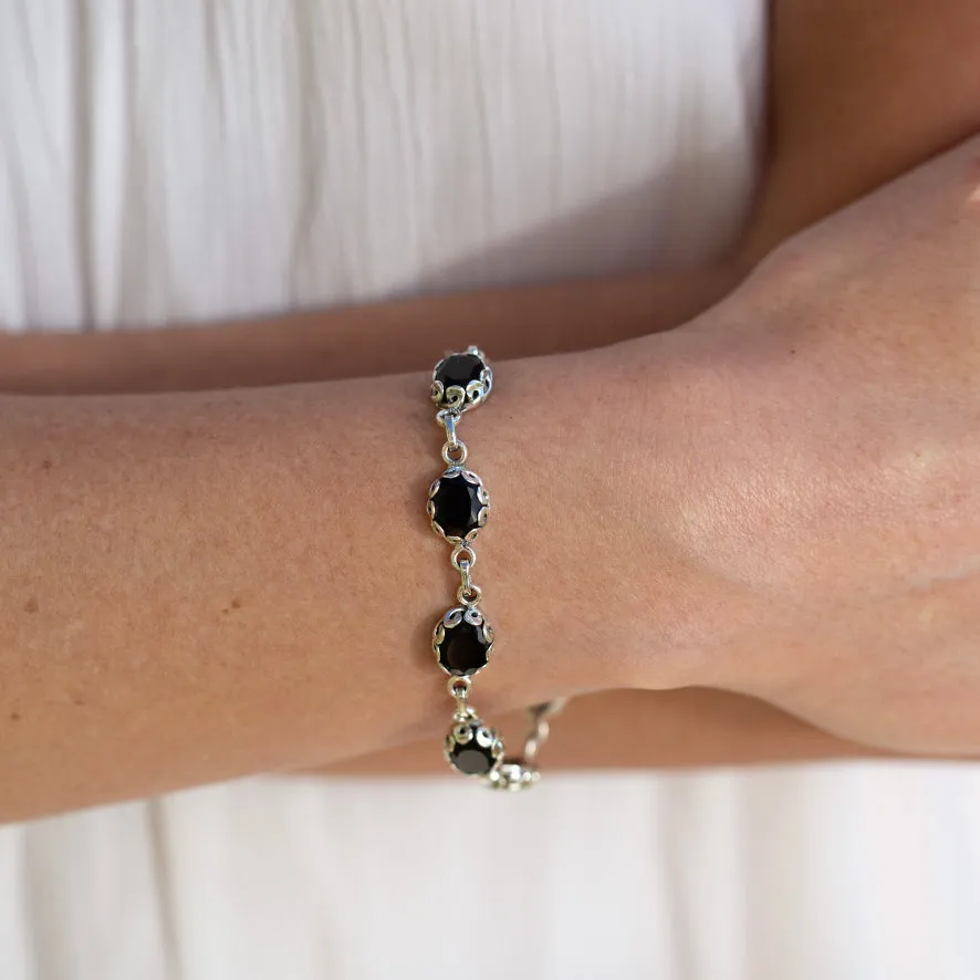 Onyx Oval Gemstone Bracelet - Ivy