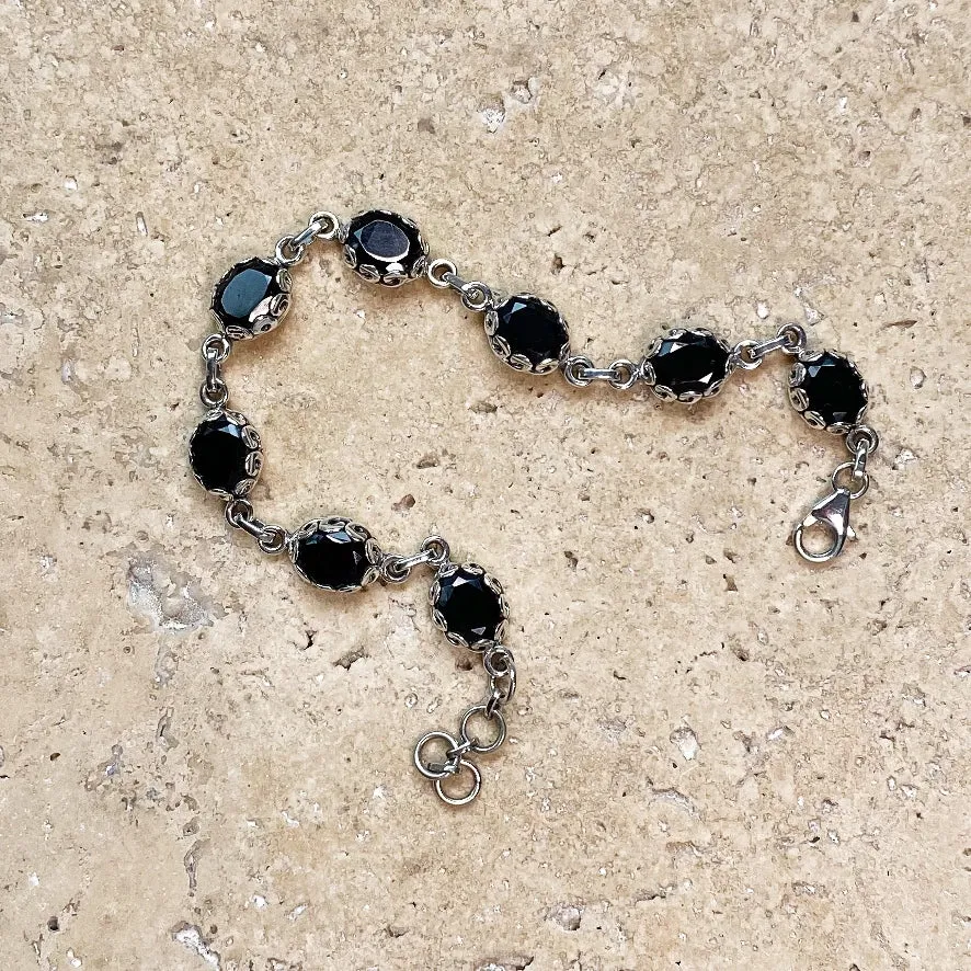 Onyx Oval Gemstone Bracelet - Ivy