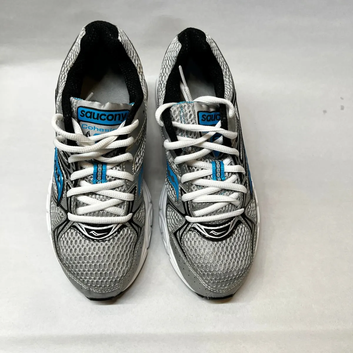 SAUCONY Women's Grid Cohesion 6 -Silver/ Lt. Blue- Running Shoe -Preowned