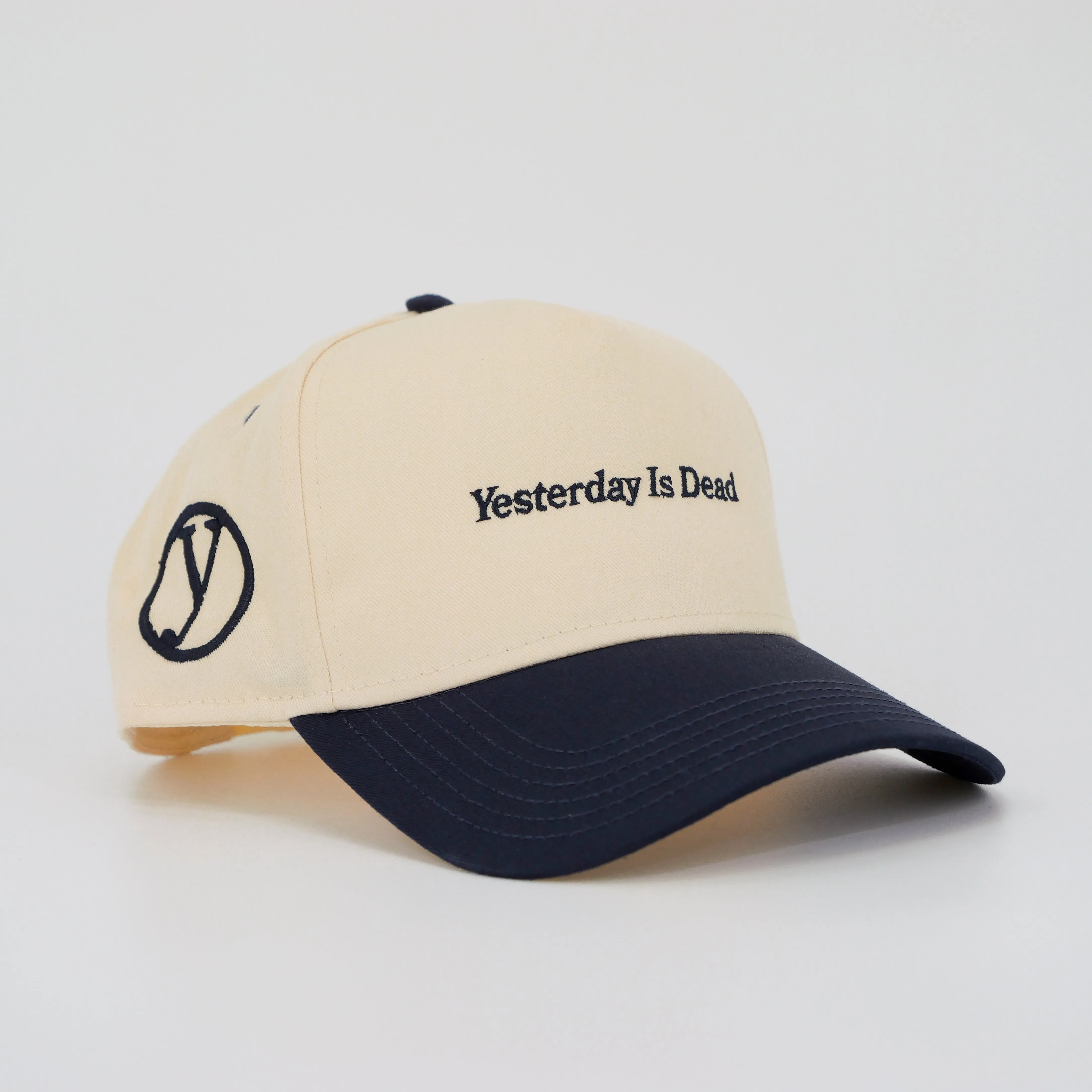 SCRIPT LOGO HAT CREAM/NAVY