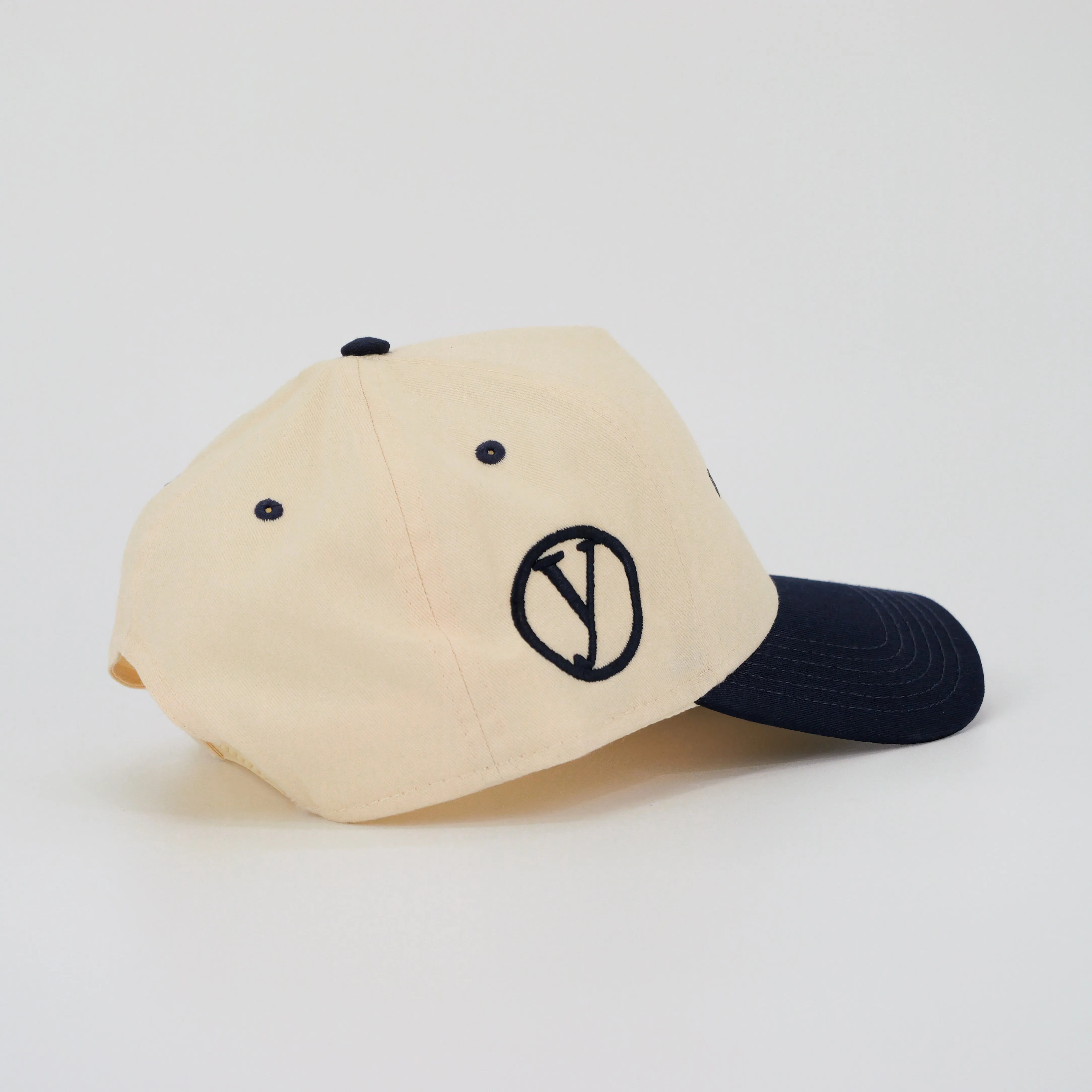 SCRIPT LOGO HAT CREAM/NAVY