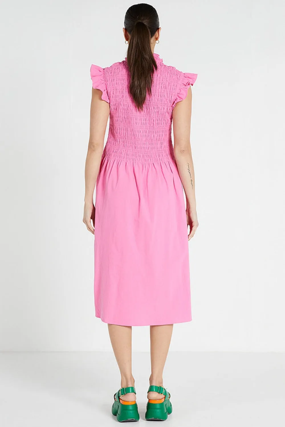 SHIRRED MIDI DRESS PINK