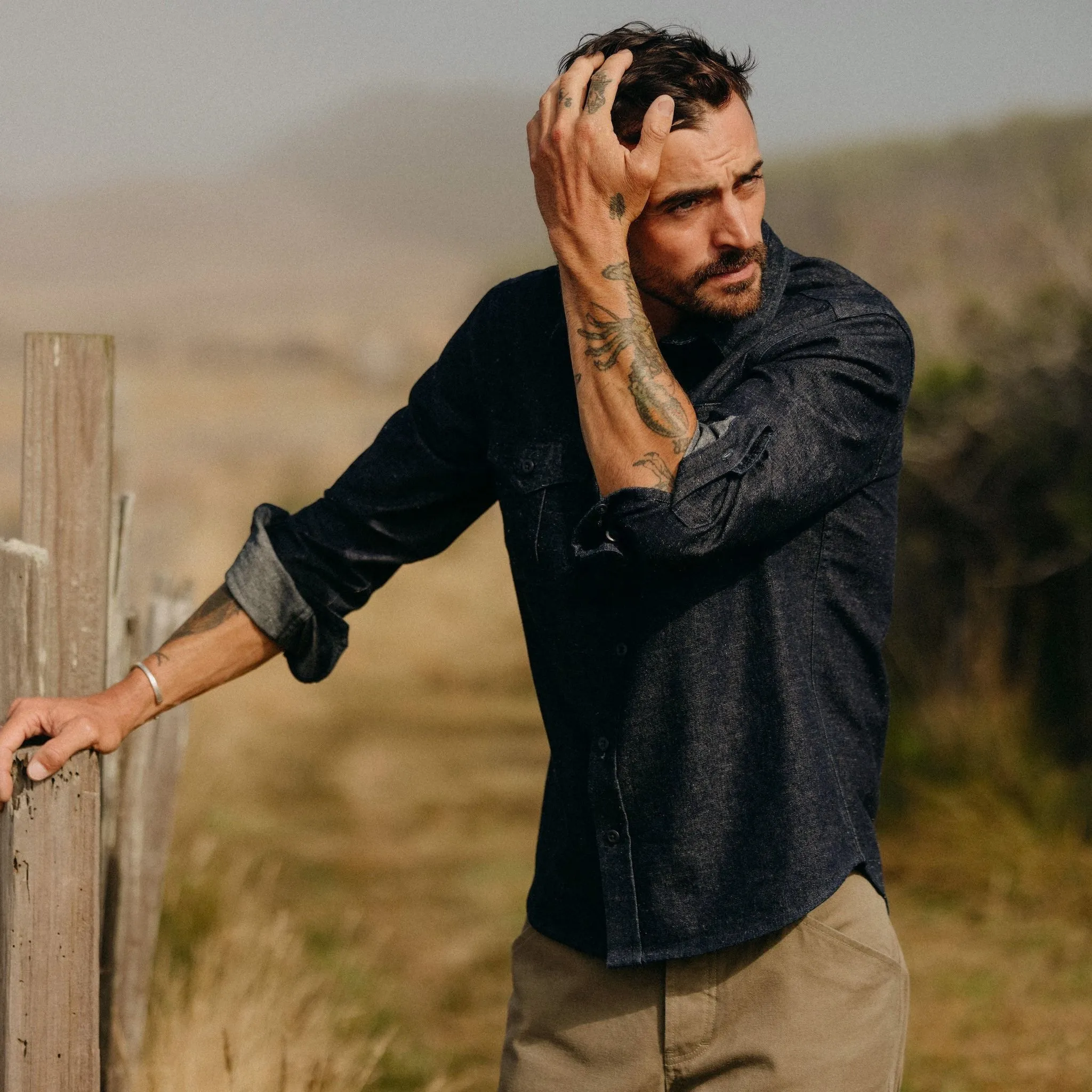 The Saddler Shirt in Dark Navy Twill