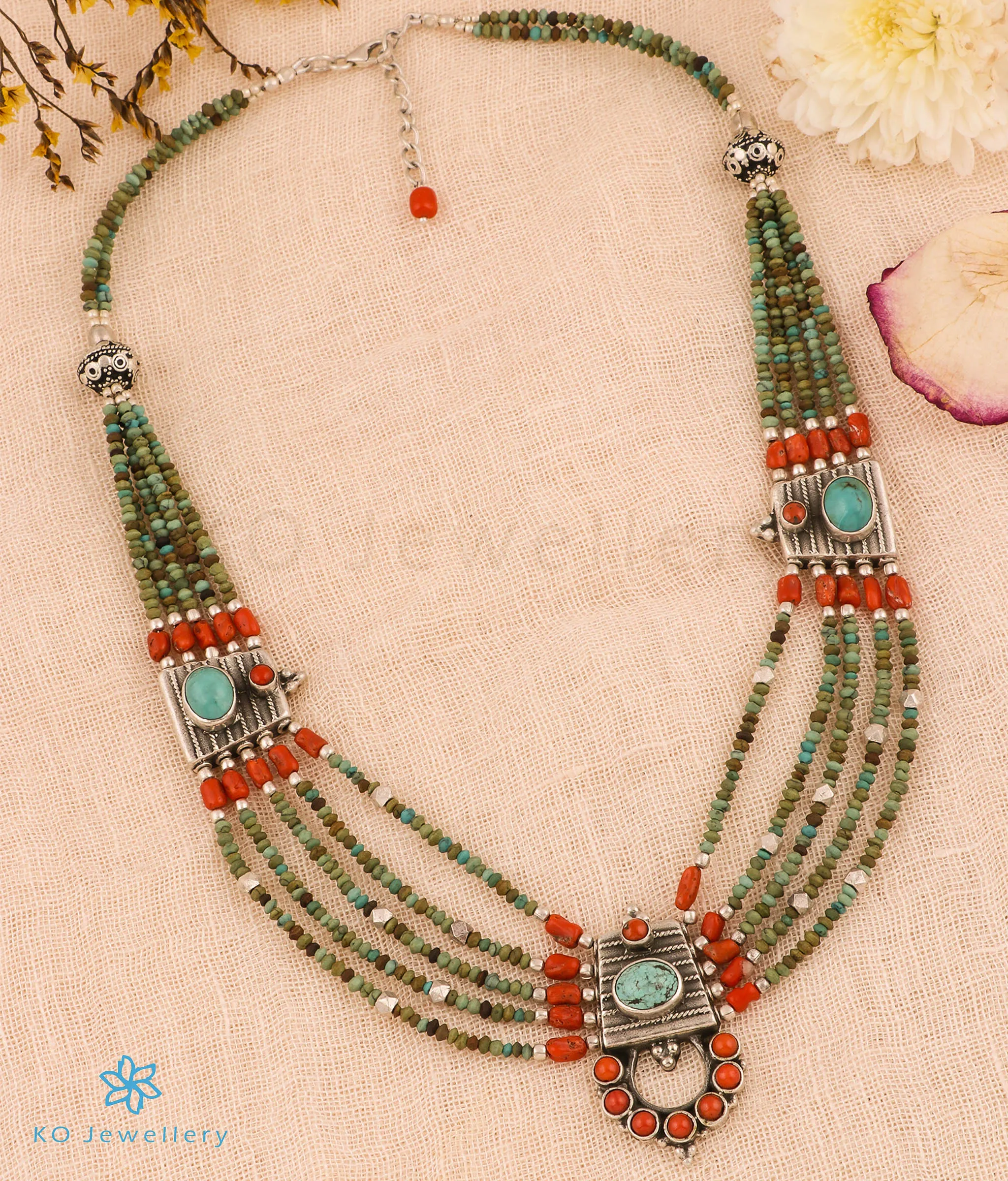 The Vintage Turquoise Antique Silver Necklace