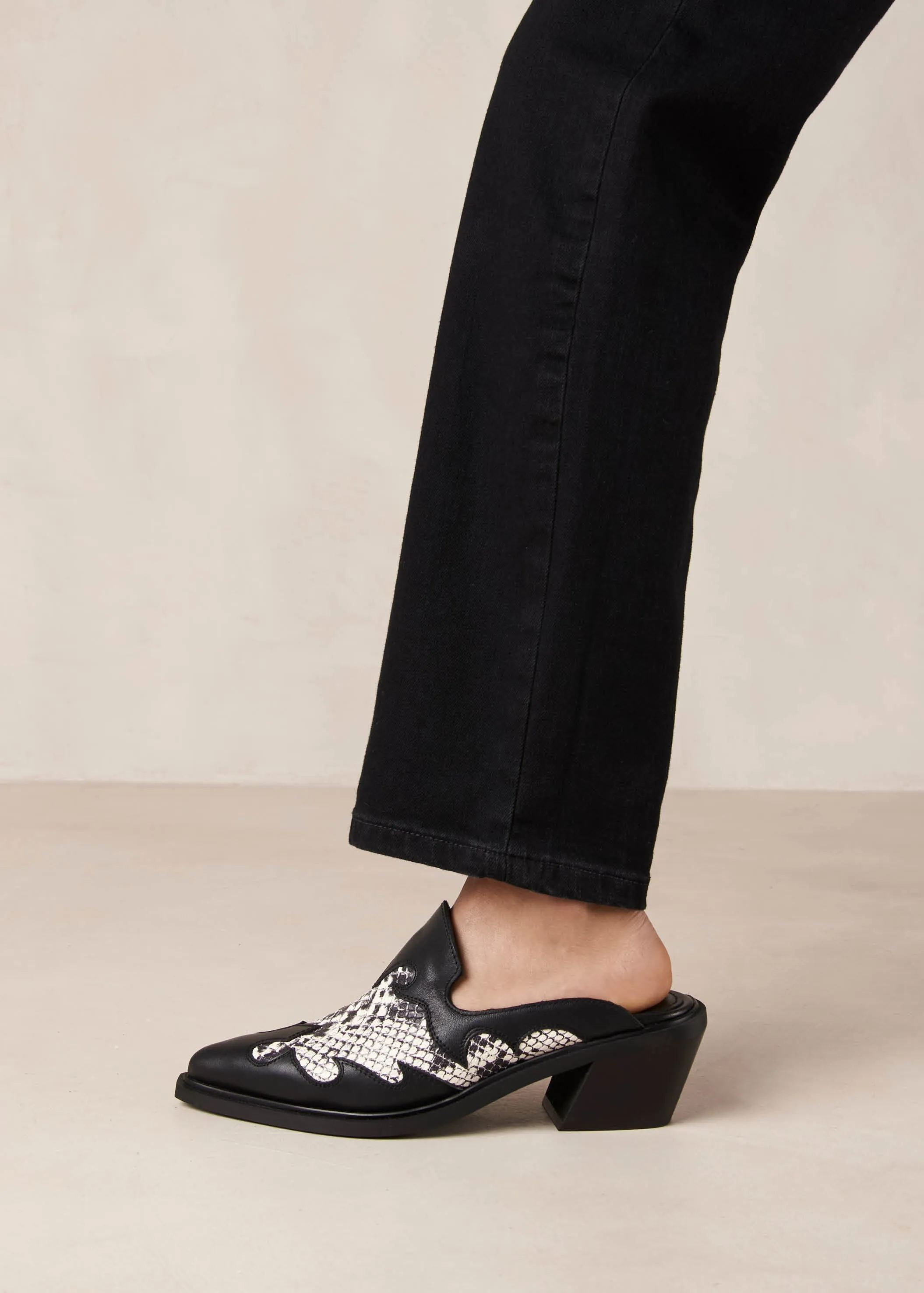 Weston Indo Black Grey Leather Mules